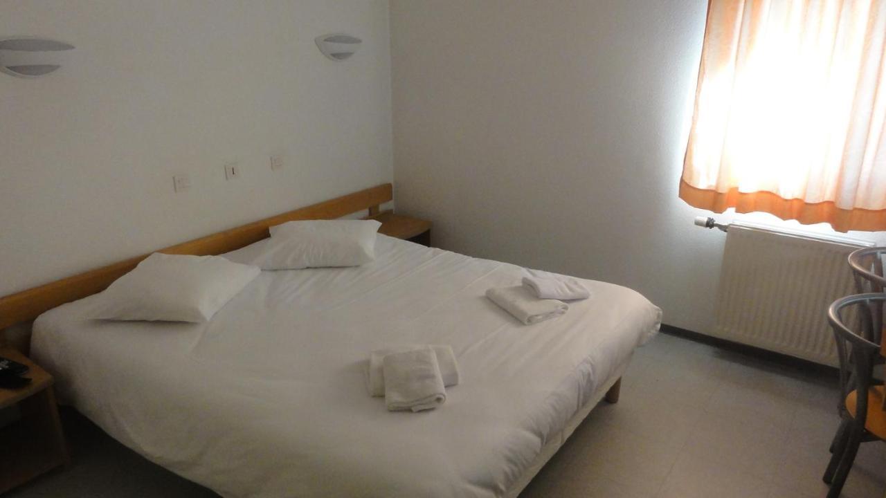 Hotel Vallee Bleue Montalieu-Vercieu Eksteriør billede